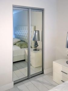 BF05- Bifold Door Mirror Glass