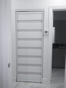 ACPD-09- AC Pivot Door – White Glass – White Frame